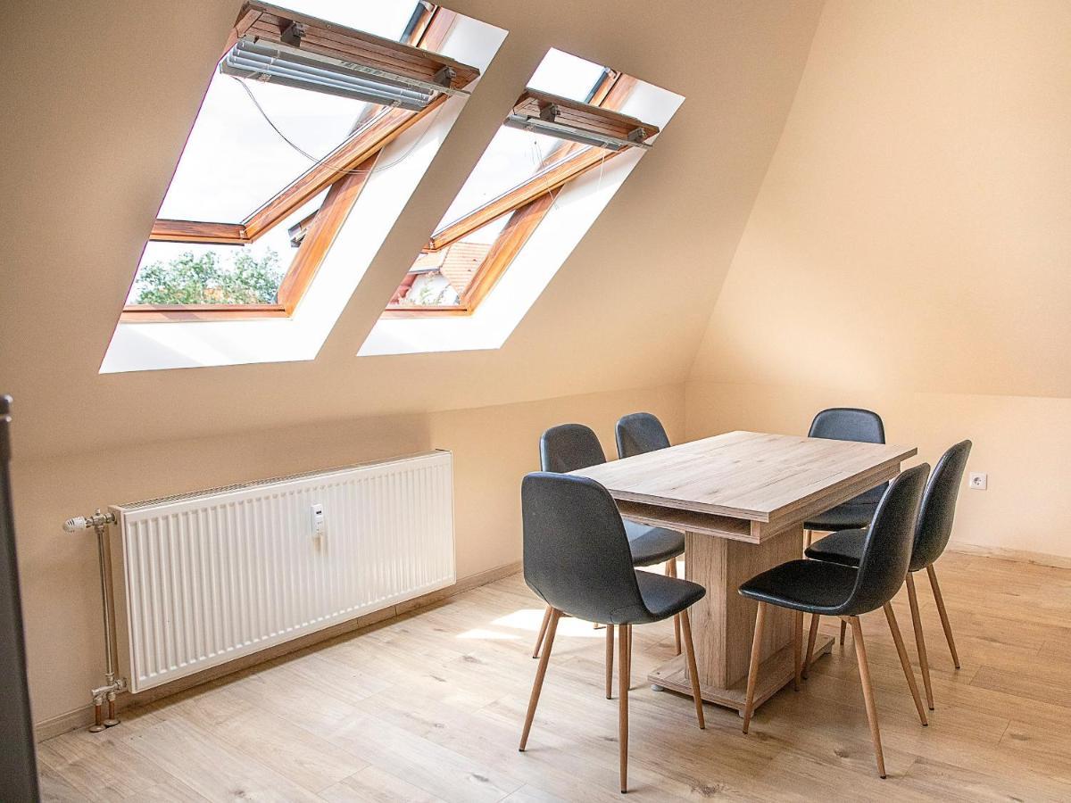 Lux Apartman Buek Eksteriør billede